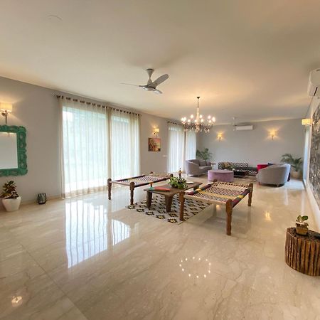 Karma Lakelands, Gurugram Гургаон Экстерьер фото