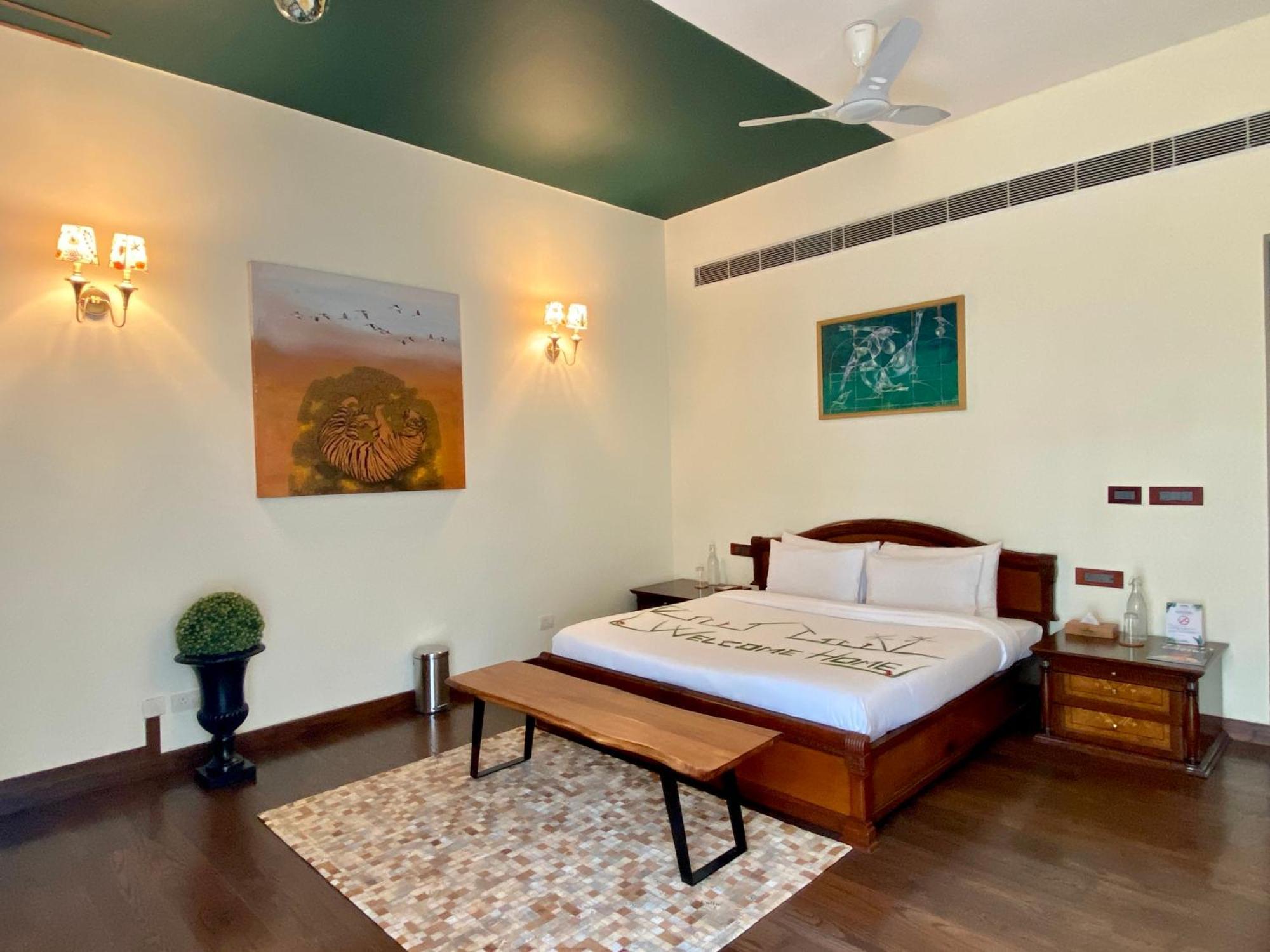 Karma Lakelands, Gurugram Гургаон Экстерьер фото