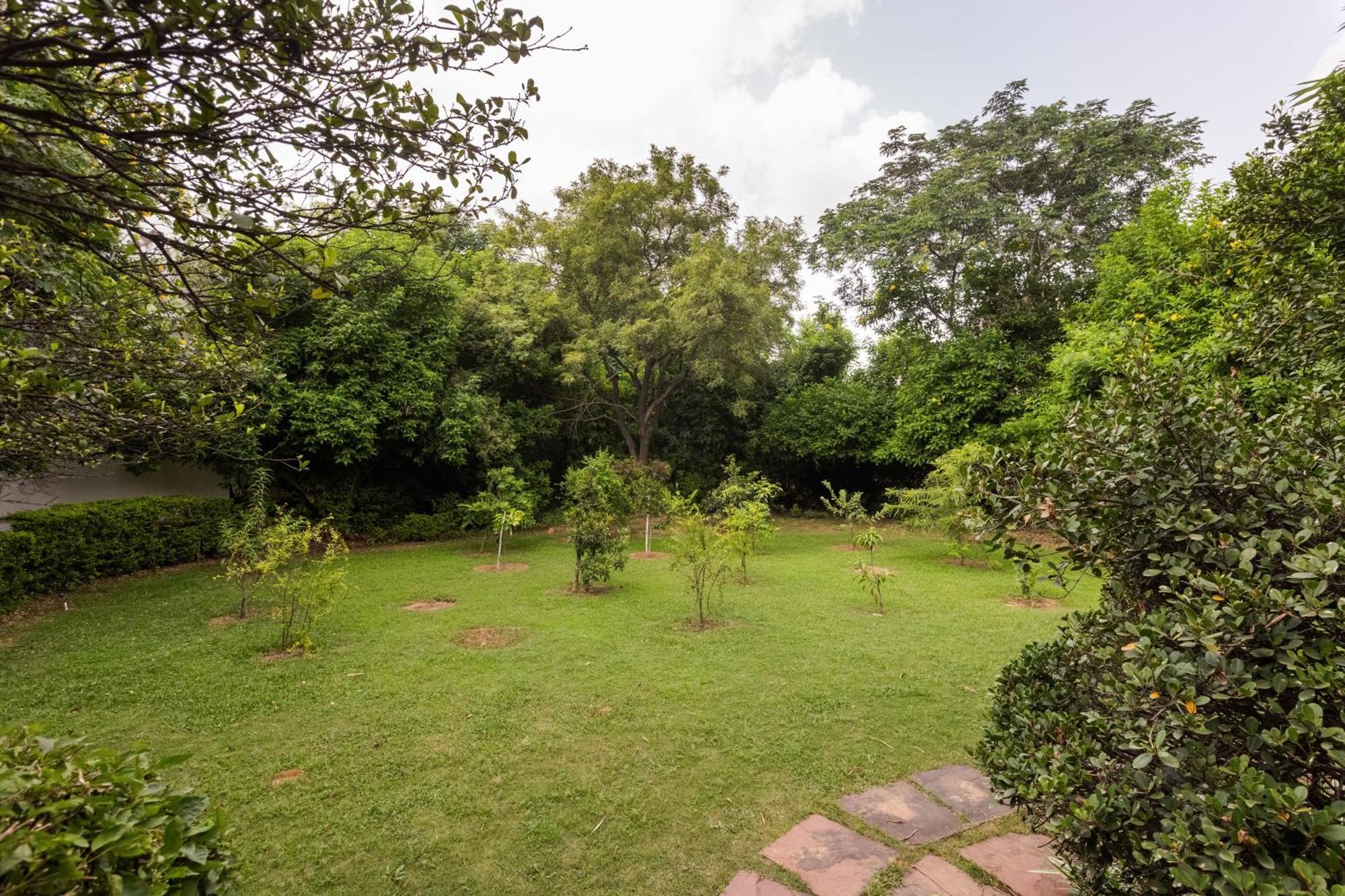 Karma Lakelands, Gurugram Гургаон Экстерьер фото