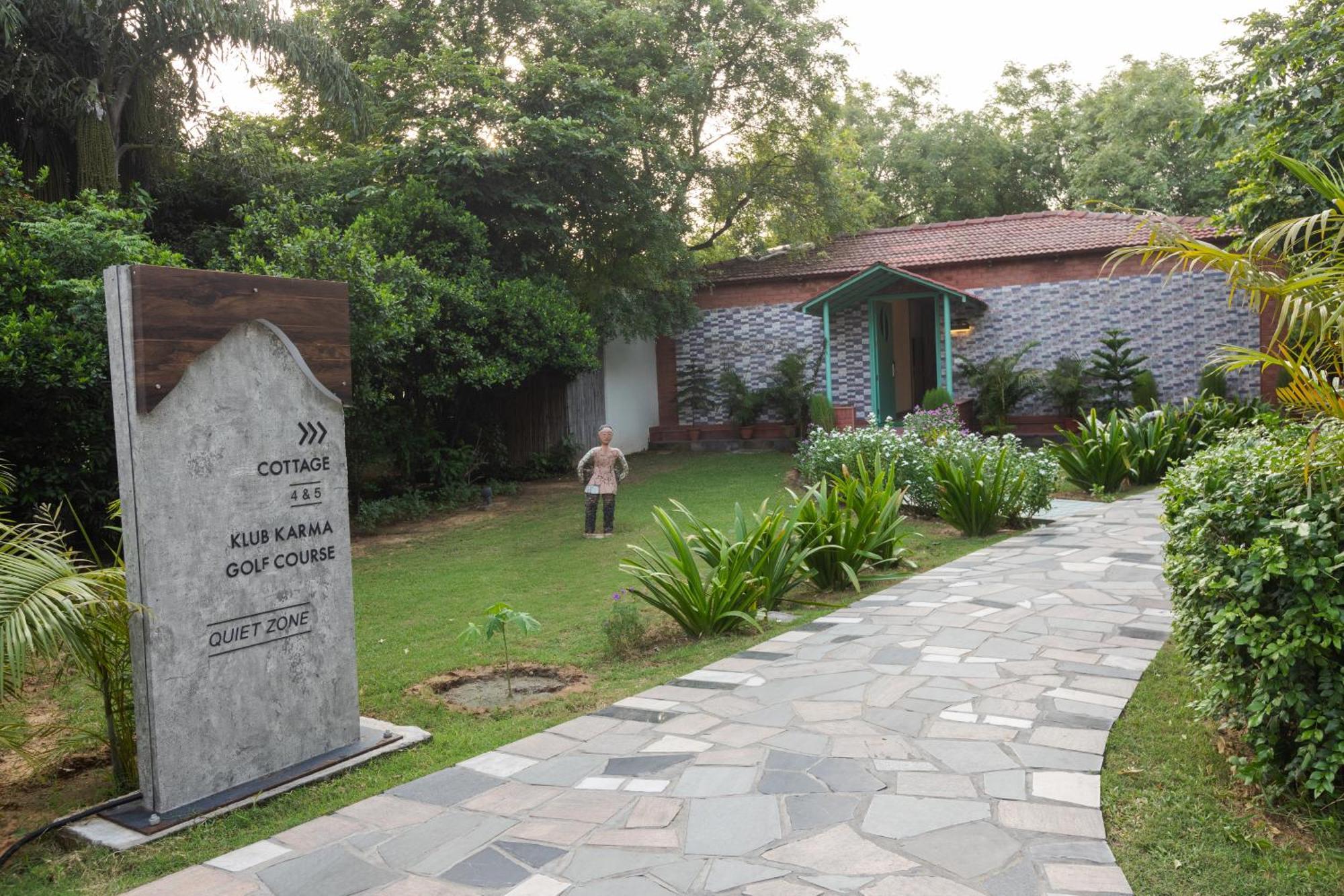 Karma Lakelands, Gurugram Гургаон Экстерьер фото